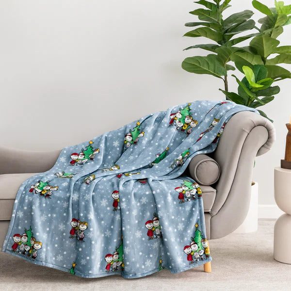 Peanuts Holiday Plush Throw Blanket